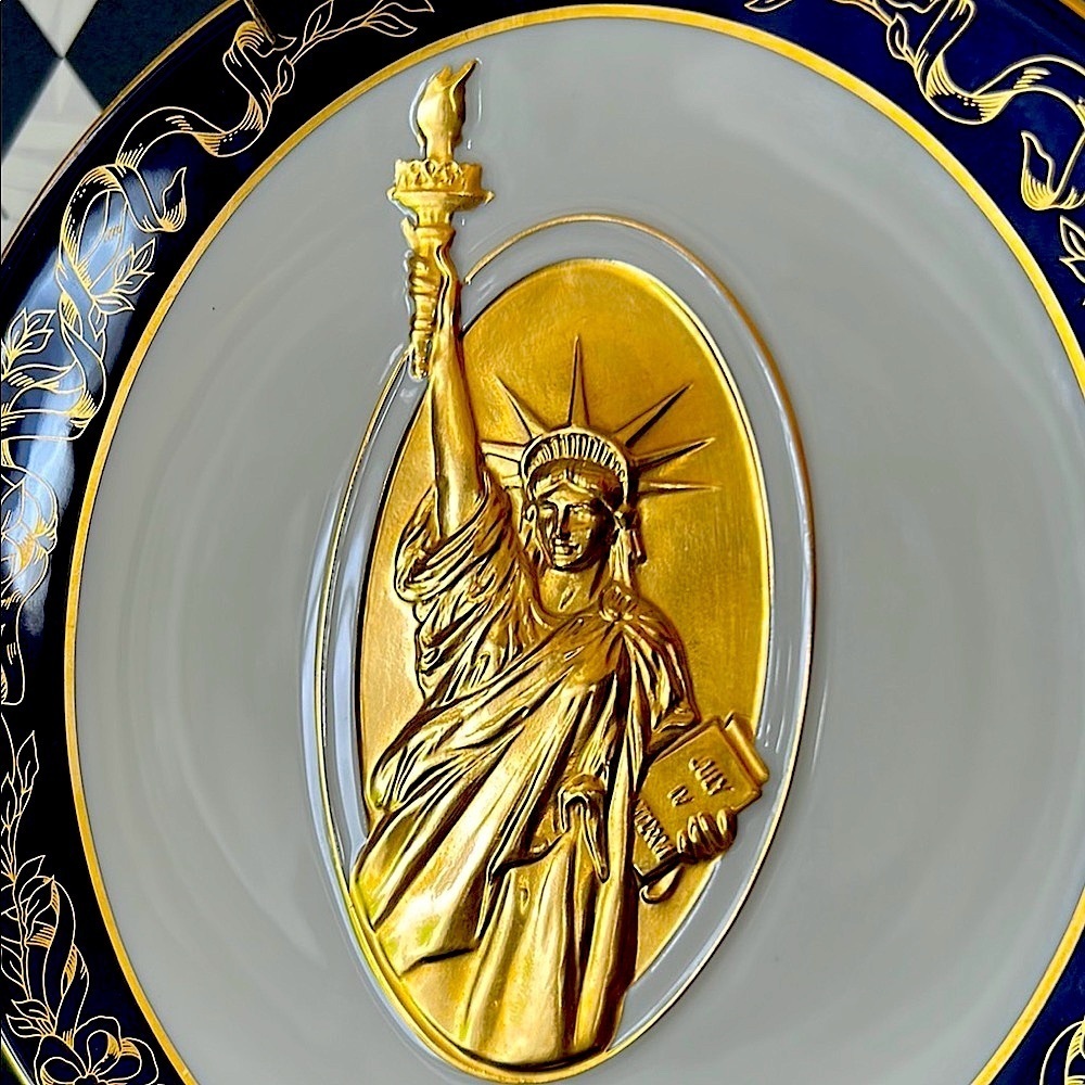 Statue of Liberty Plate 1886–1986 24K Gold Rare Collectible Vintage - Picture 5 of 12